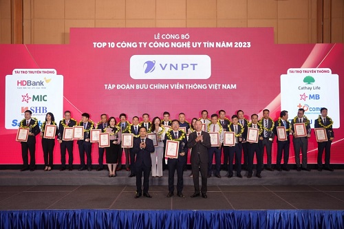Tập đoàn VNPT xếp hạng cao trong Top 10 doanh nghiệp uy tín năm 2023