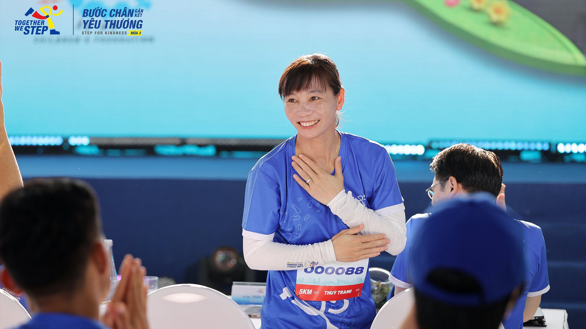 Quả bóng vàng Việt Nam Trần Thị Thùy Trang đồng hành cùng CapitaLand lan tỏa giá trị yêu thương vì cộng đồng